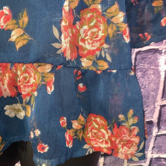 💋Bundle 4 items for $20. Add items💋 to a bundle. Items with 💋are eligible - Picture 7 of 16